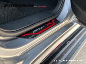 สคัพเพลทกันรอยประตู Mu-x 2022